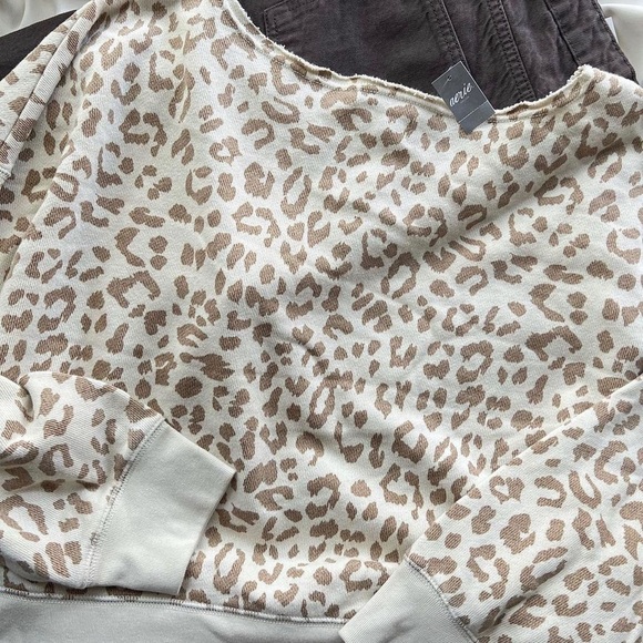 Aerie Cropped Crewneck ✨🤍 - Picture 5 of 5